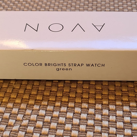 Avon watch NIB - cute green w large face - Picture 4 of 5